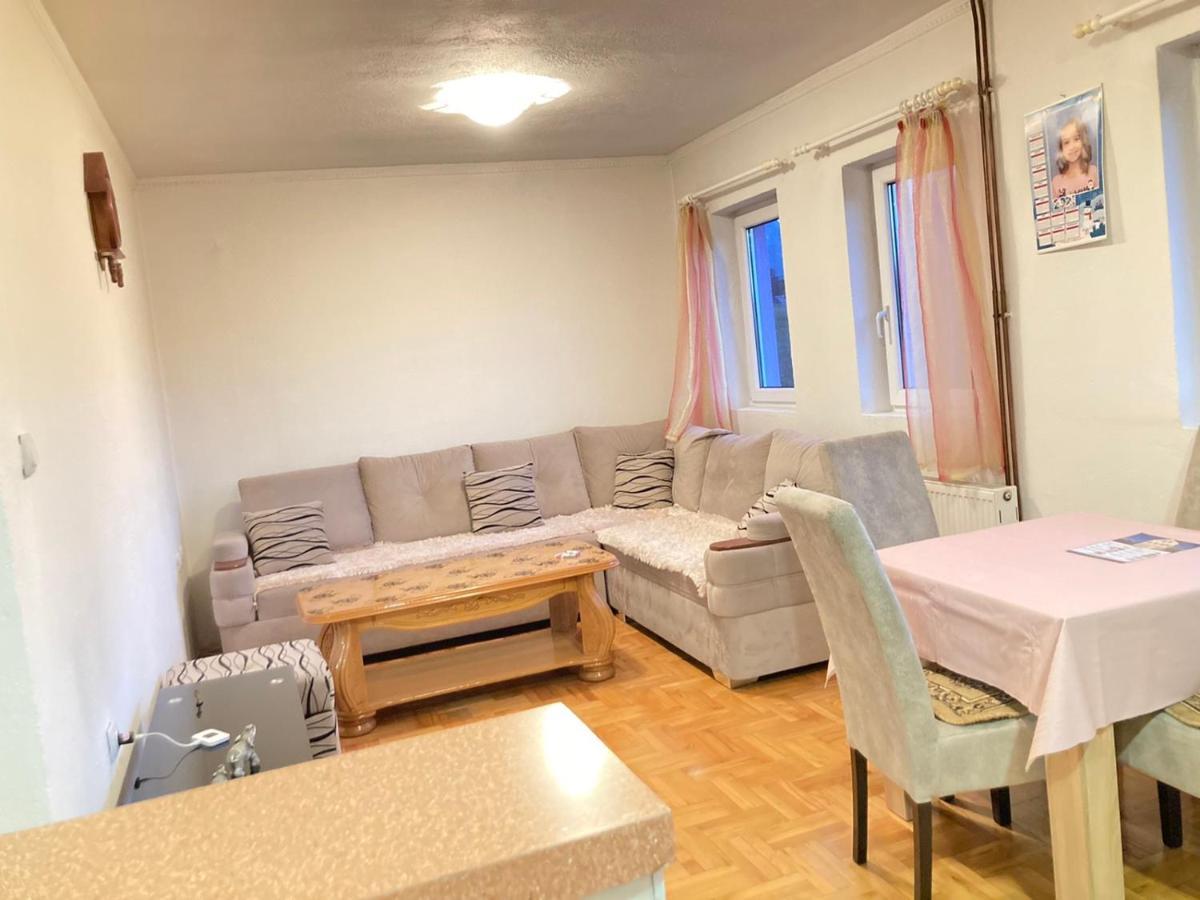Guest House Nena Zabljak  Ngoại thất bức ảnh
